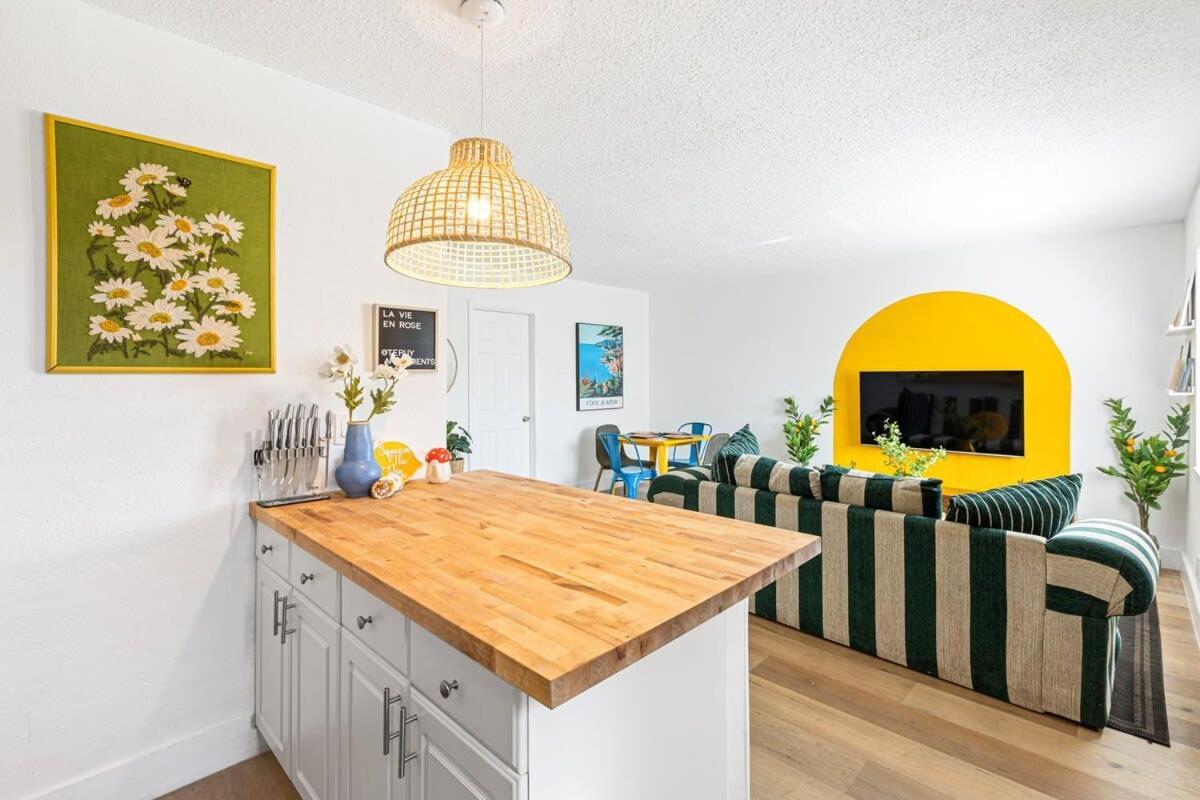Lovely 2 Bedroom Condo In Sailboat Bend Fort Lauderdale Eksteriør billede
