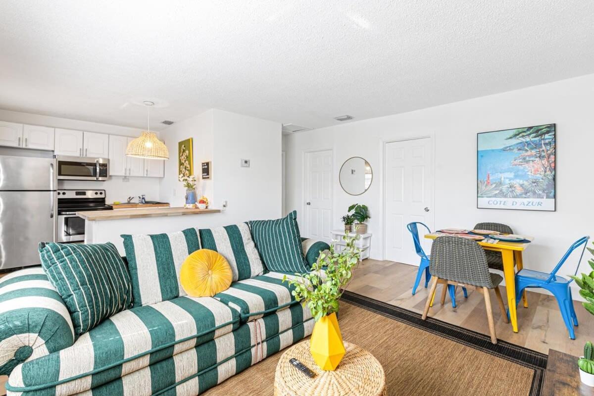 Lovely 2 Bedroom Condo In Sailboat Bend Fort Lauderdale Eksteriør billede
